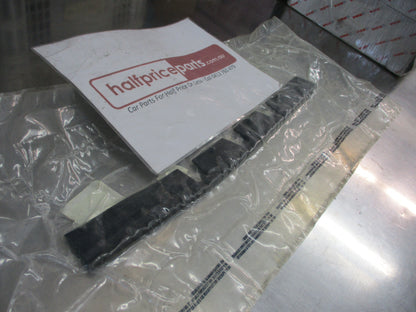 Holden Equinox Genuine Left Or Right Hand Bonnet Side Weatherstrip New Part