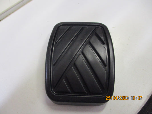 Suzuki Swift Genuine Clutch Or Brake Pedal Rubber New Part