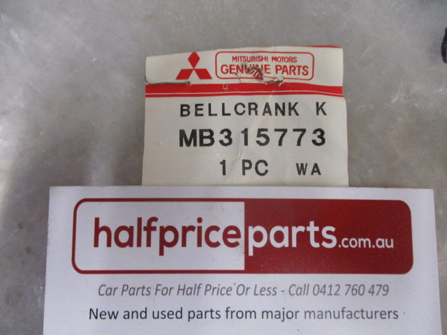 Mitsubishi Delica Genuine Front Pitman Arm New Part
