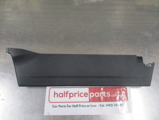 Mitsubishi Outlander/Outlander Sport Genuine Left Hand Front Seat Right Track End Cover New Part