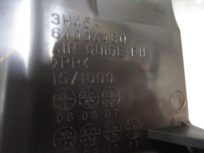 Mitsubishi Outlander Genuine Right Hand Front Air Guide Cover New Part