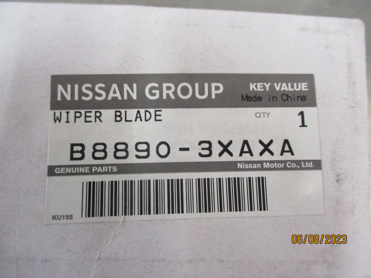 Nissan Y61 Patrol 4.8L Genuine Drivers Wiper Head Replacement New Part
