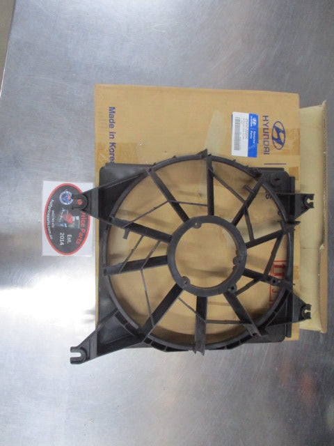 Hyundai Accent Genuine Radiator Fan Shroud New Part