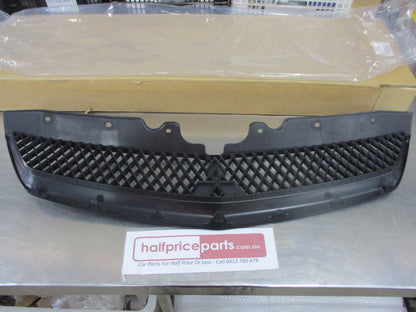 Mitsubishi 380 Genuine Front Grille Assembly New Part