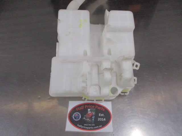 Mitsubishi ML-MN Triton Genuine Windscreen Washer Bottle New Part