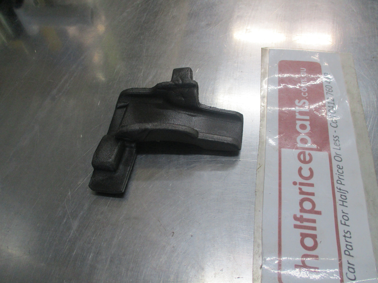 Holden ZB Commodore Genuine Front  Right Hand Guard Rear Seal New Part