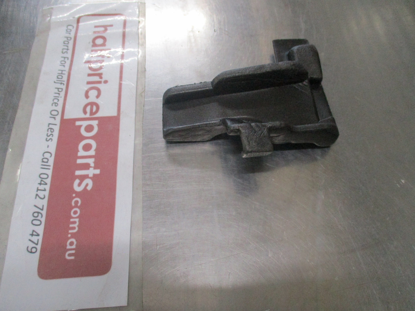 Holden ZB Commodore Genuine Front  Right Hand Guard Rear Seal New Part