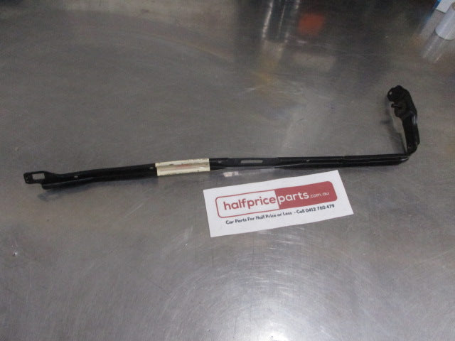 Mitsubishi Outlander Genuine Upper Right Hand Rear Bumper Side Plate New Part