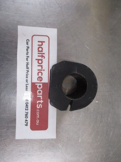Mitsubishi Pajero Genuine Front Stabilizer Bar Bushing New Part