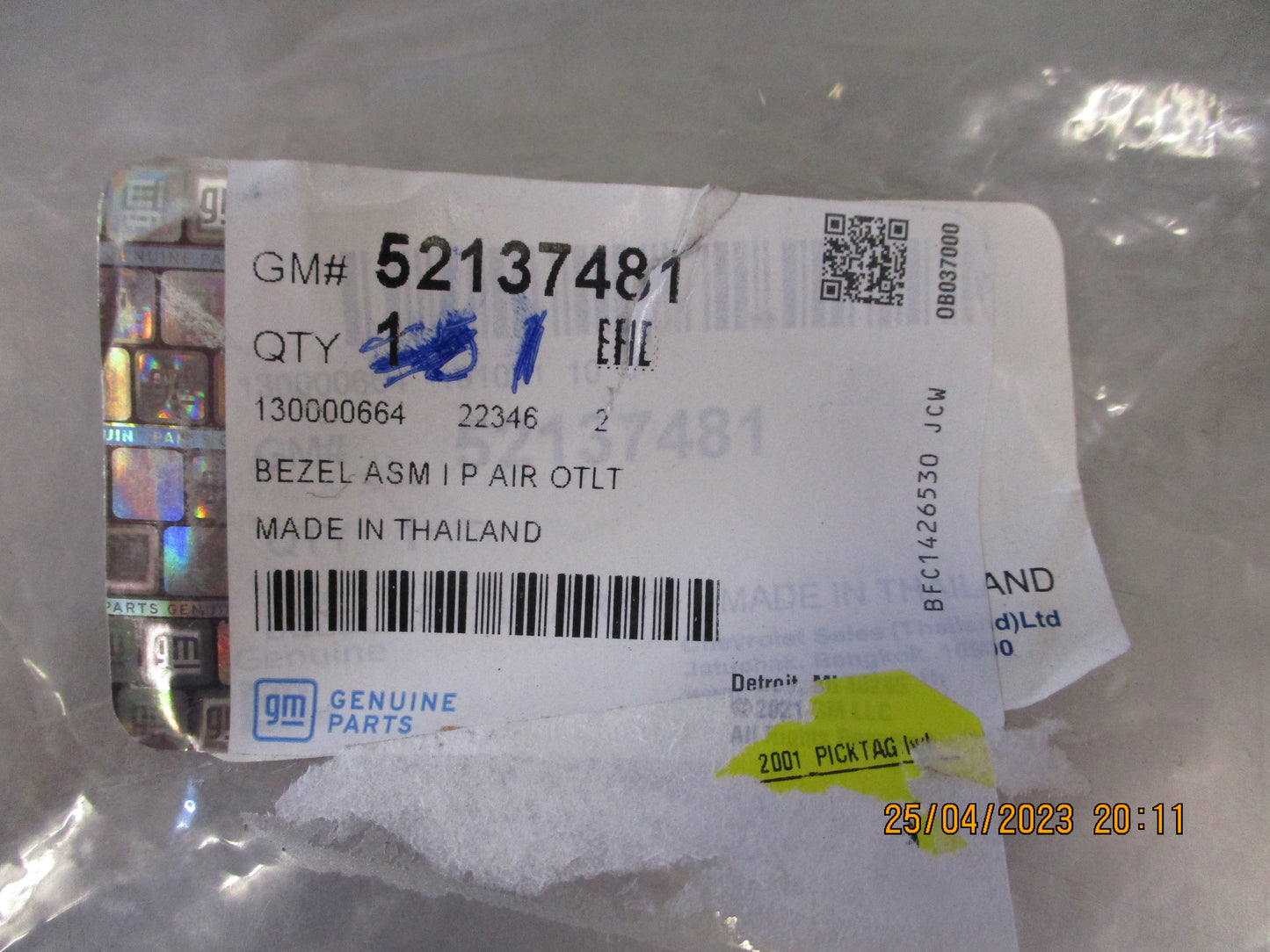 Holden RG Colorado Genuine Right Hand Bezel New Part
