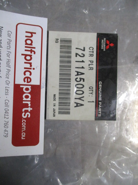 Mitsubishi Outlander Genuine Interior Right Hand Upper Centre Pillar Trim New Part