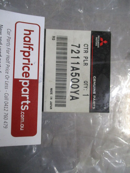 Mitsubishi Outlander Genuine Interior Right Hand Upper Centre Pillar Trim New Part
