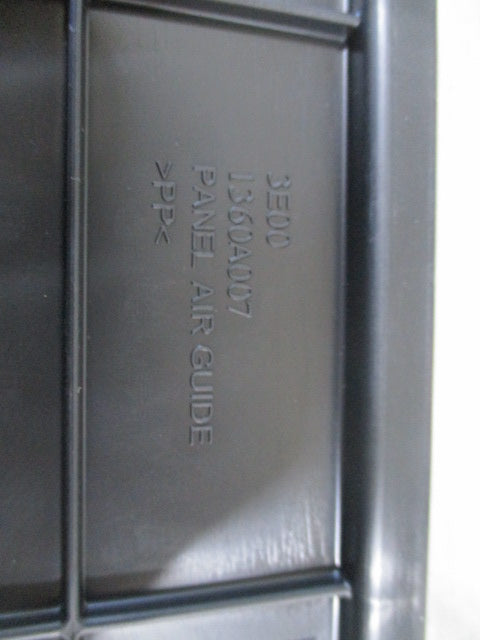 Mitsubishi Challenger/Triton/Pajero Sport Genuine Upper Radiator Air Guide Panel New Part