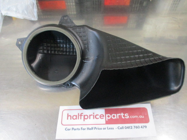 Mitsubishi Pajero Sport Genuine Rear A/C Unit Joint Duct New Part