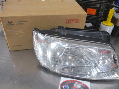Hyundai Lavita Genuine Right Hand Front Headlight New Part