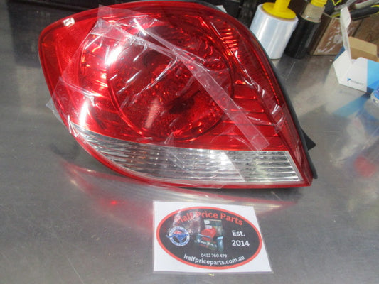 Hyundai Tiburon Genuine Left Hand Tail Light Assembly New Part
