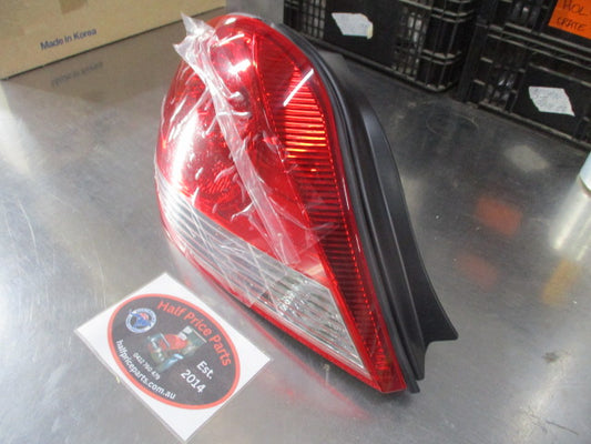 Hyundai Tiburon Genuine Left Hand Tail Light Assembly New Part