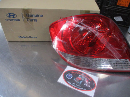 Hyundai Tiburon Genuine Left Hand Tail Light Assembly New Part