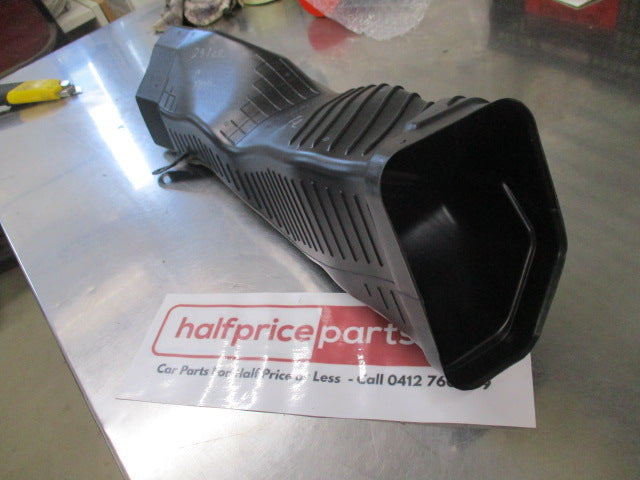 Mitsubishi Pajero Sport Genuine Rear Roof Ventilator Duct New Part