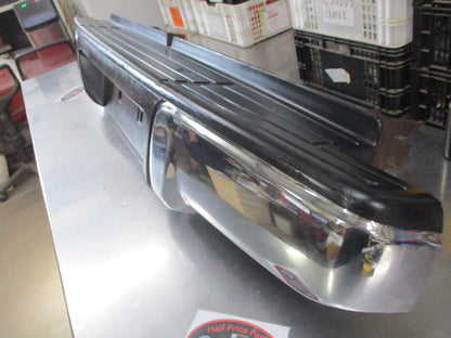 Isuzu D-max Genuine Rear Step Used VGC Straight Some Scuff Marks On Plastic As Per Photos.