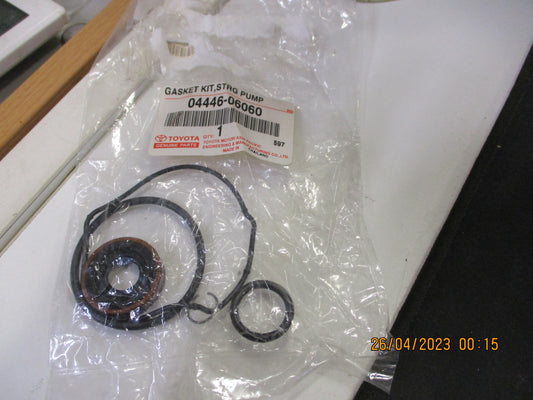 Toyota Hilux GGN25 Genuine Power Steering Pump Gasket Kit New Part