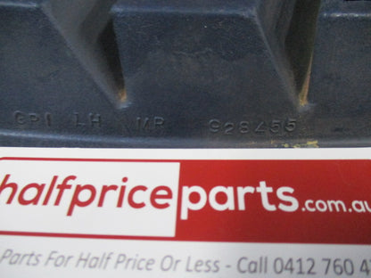 Mitsubishi Magna/Verada Genuine Front Bumper Radiator Grille Pair (Blue) Used Part