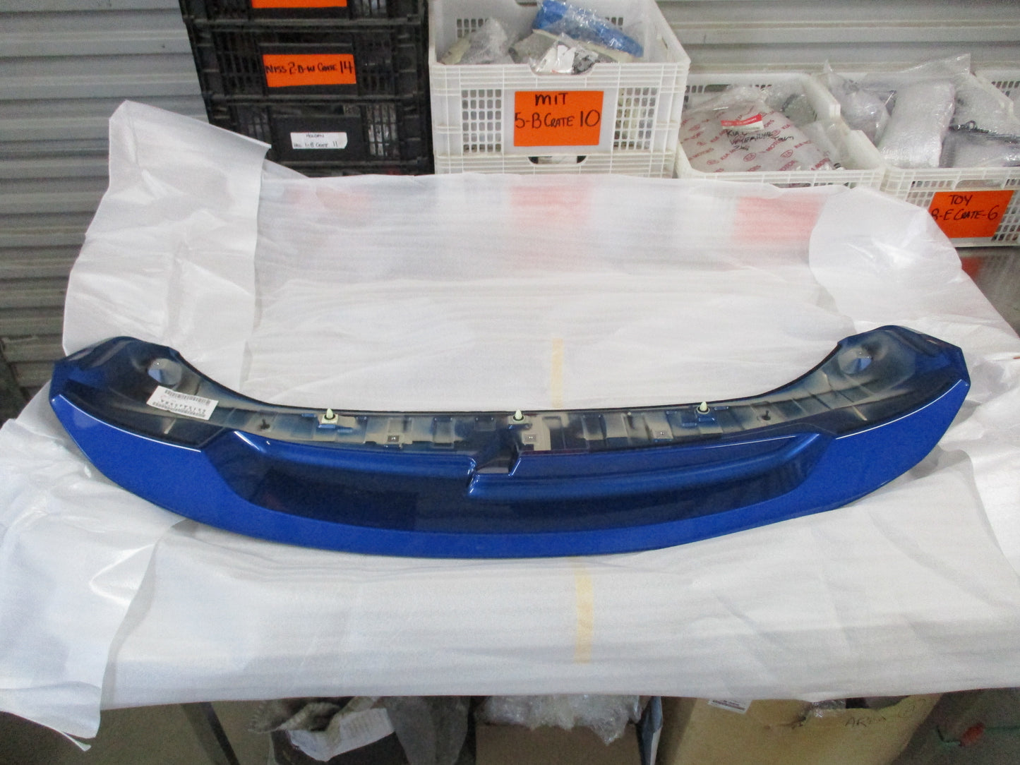 Mitsubishi Eclipse Cross Genuine Roof Spoiler Octane Blue New