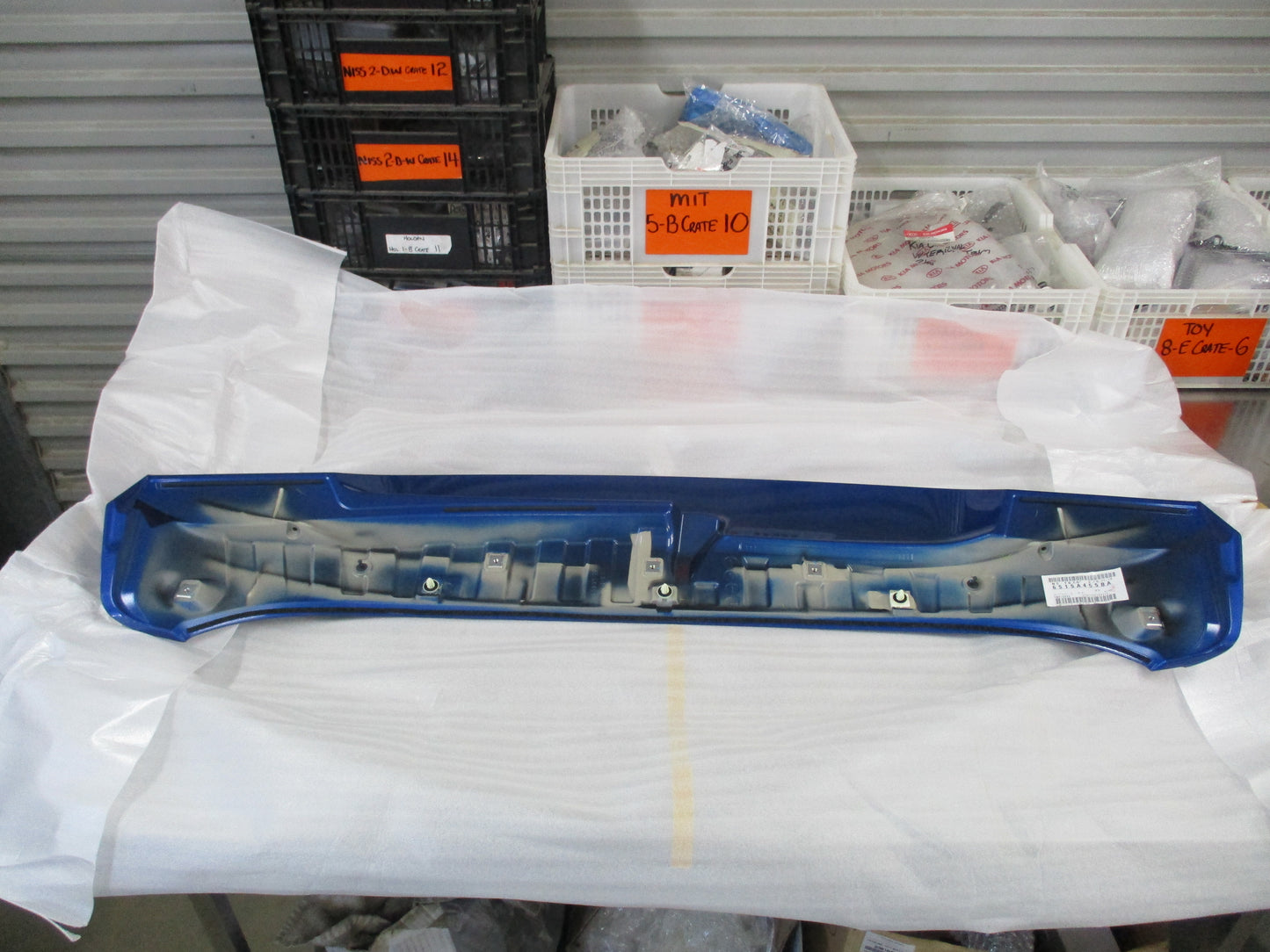 Mitsubishi Eclipse Cross Genuine Roof Spoiler Octane Blue New