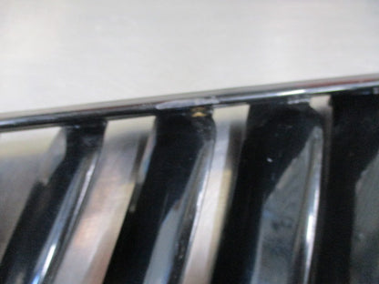 Mitsubishi Magna/Verada Genuine Front Bumper Radiator Grille Pair (Black) Used Part