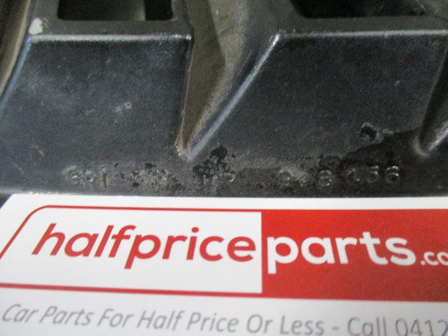 Mitsubishi Magna/Verada Genuine Front Bumper Radiator Grille Pair (Black) Used Part