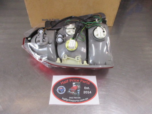 Hyundai Accent Genuine Right Hand Rear Tail Light New Part.