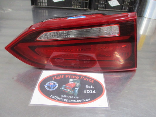 Hyundai Santa Fe Genuine Left Hand Inner Tail Light Assembly New Part
