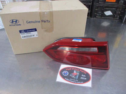 Hyundai Santa Fe Genuine Left Hand Inner Tail Light Assembly New Part