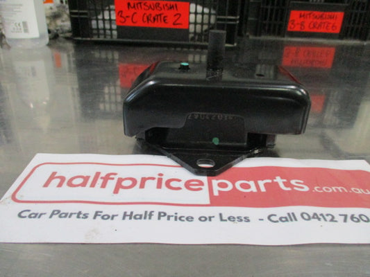Mitsubishi Triton/Challenger Genuine Front Engine Mount Insulator New Part