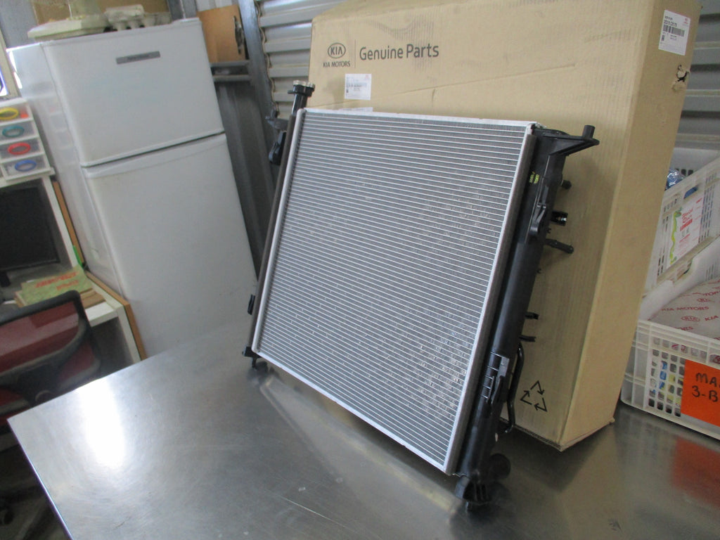 Kia Sorento Genuine Radiator Assy New – Half Price Parts - Car Parts ...