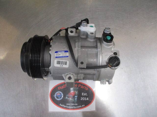 Hyundai Tucson Genuine A/C Compressor Assembly New Part