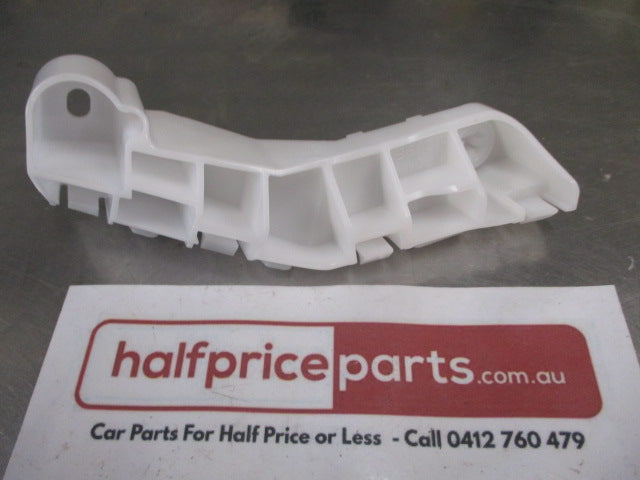 Mitsubishi Pajero Genuine Right Hand Front Bumper Support New Part