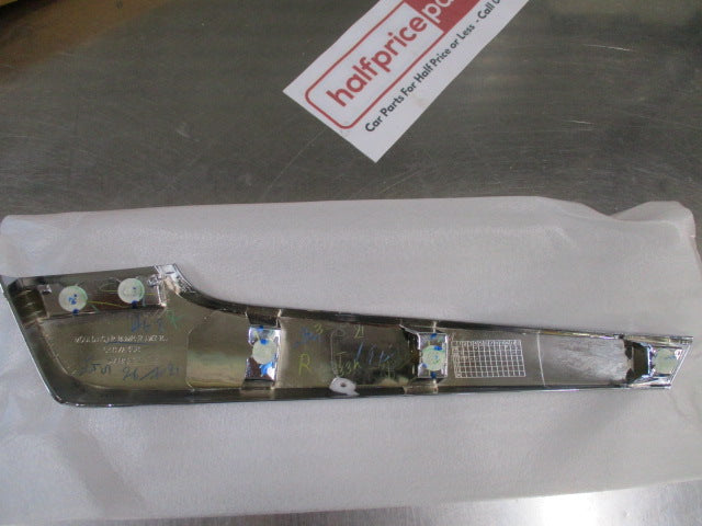 Mitsubishi Pajero Sport Genuine Right Hand Front Bumper Lower Chrome Garnish Trim Used Part