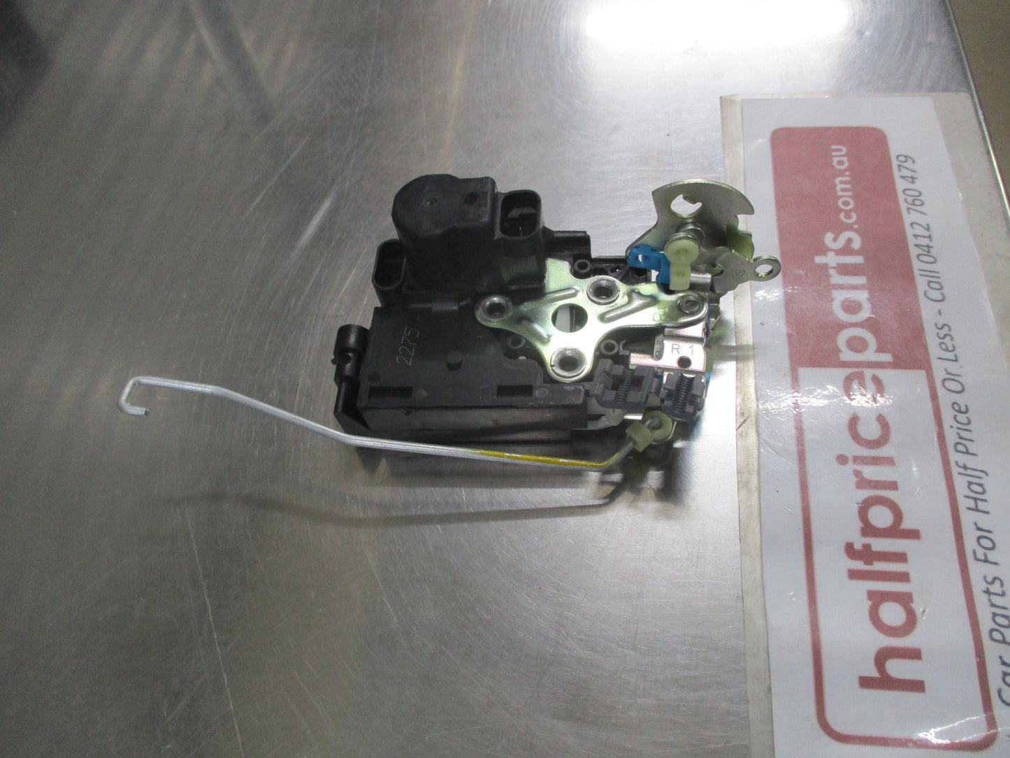 Holden Barina Genuine Front Right Hand (Drivers) Door Latch Assembly New Part