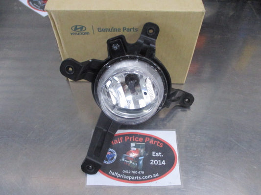 Hyundai Tucson/ix35 Right Hand Front Fog Light And Bracket Assembly New Part