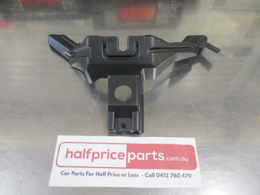 Mitsubishi Pajero Genuine Front Bonnet Latch Cover New Part