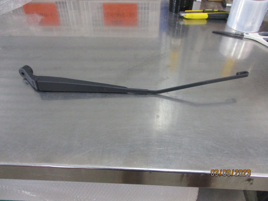 Suzuki Swift Genuine Left Hand Front Wiper Arm New Part