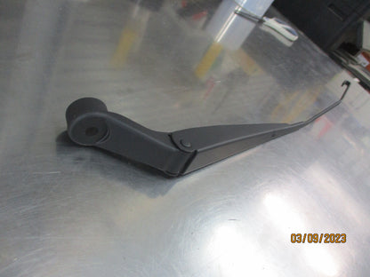 Suzuki Swift Genuine Left Hand Front Wiper Arm New Part