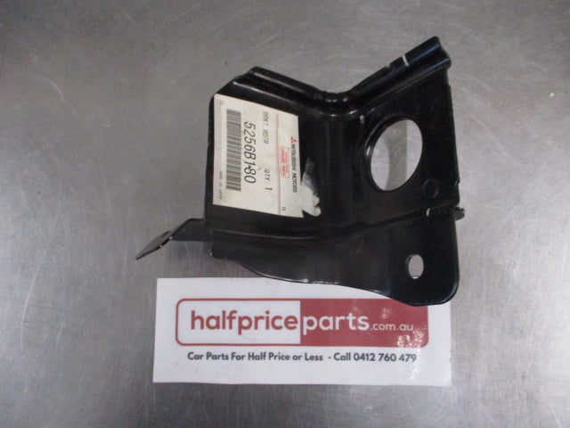 Mitsubishi Outlander Genuine Right Hand Lower Tie Bar Bracket New Part