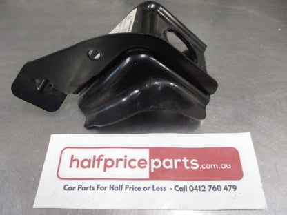 Mitsubishi Outlander Genuine Left Hand Lower Tie Bar Bracket New Part