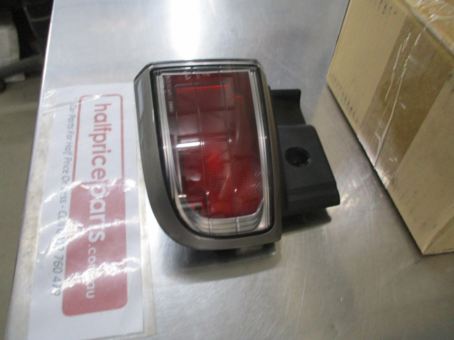 Nissan Elgrand Genuine Right Hand Rear Taillight New Part