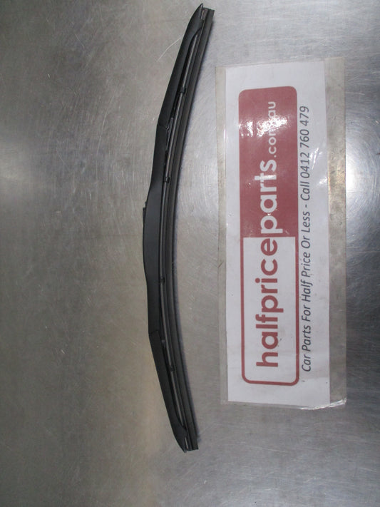 Mazda 6 - CX-7 Genuine Front Left Hand Side Wiper Blade New Part