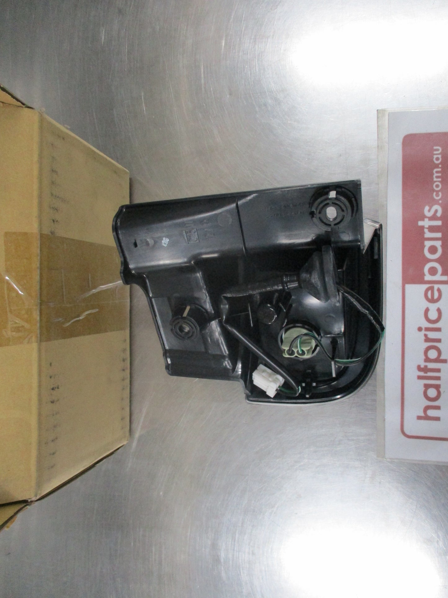 Nissan Elgrand Genuine Right Hand Rear Taillight New Part