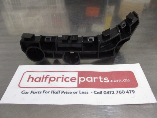 Mitsubishi QE Pajero Sport Genuine Front Right Hand Bumper Side Bracket New Part