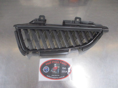 Mitsubishi Grandis Left Hand Front Radiator Grille (BLACK) New Part